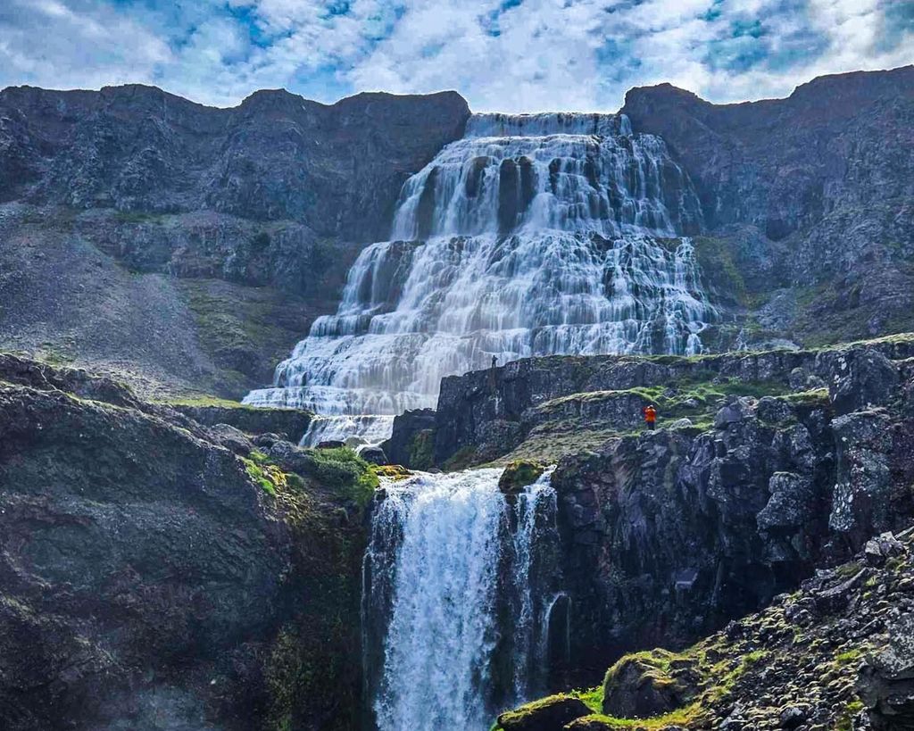Isafjordur: Dynjandi-Wasserfall-Tour und Besuch einer isländischen Farm