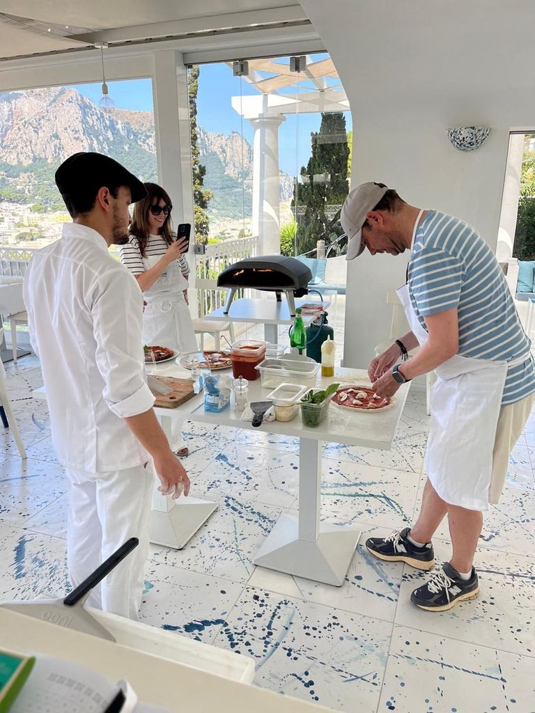 Capri: Neapolitanische Pizza mit Getränk & Meerblick