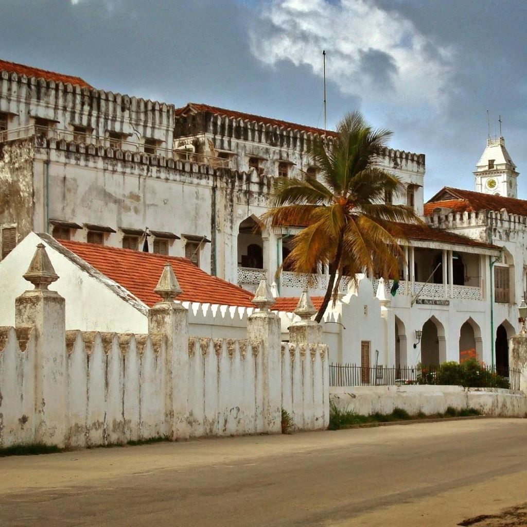 Sansibar: Stone Town, Salaam-Höhle & The Rock Restaurant