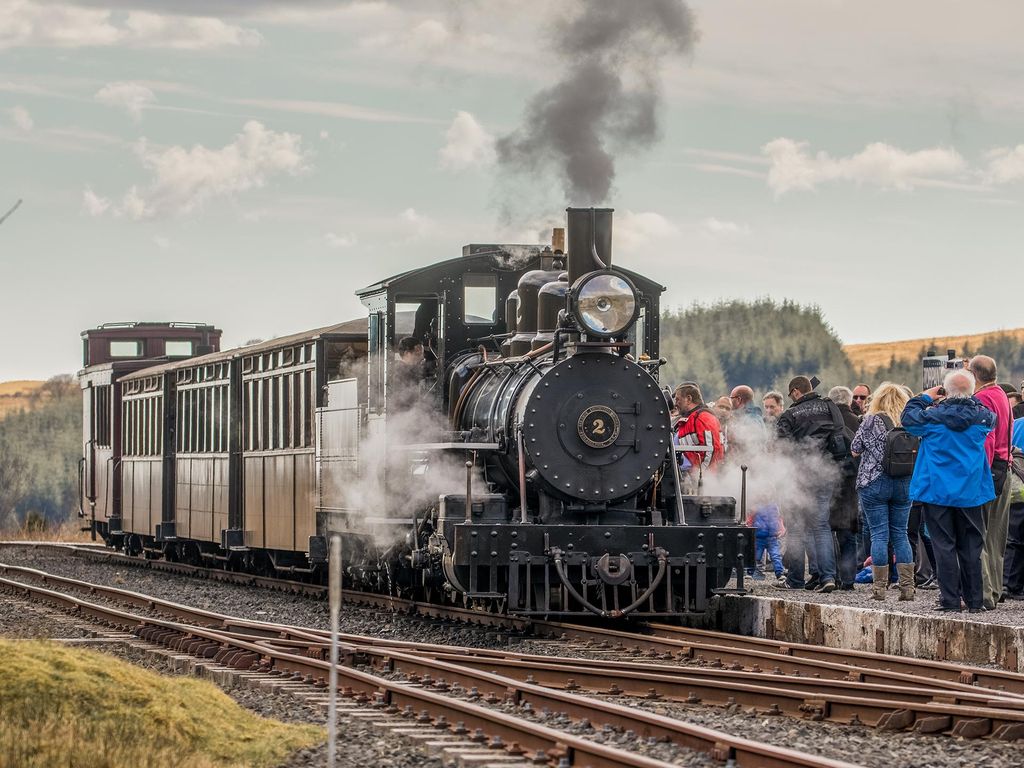 Cardiff: Walisische Burgen, Berge & Dampfeisenbahn – Tagestour