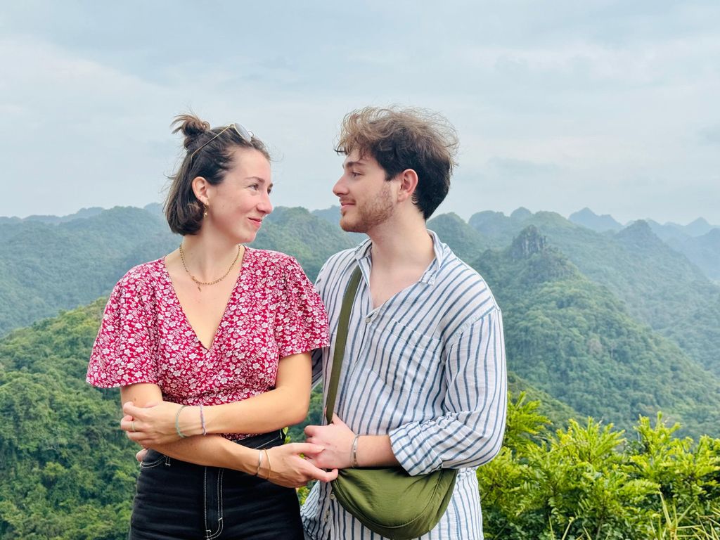 Cat Ba: Halbtägiger Ausflug zum Ngu Lam-Gipfel, zur Trung Trang-Höhle und zur Krankenhaus-Höhle