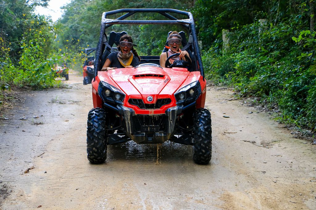 Playa del Carmen: Riviera Maya Buggy Tour mit Schwimmen in der Cenote