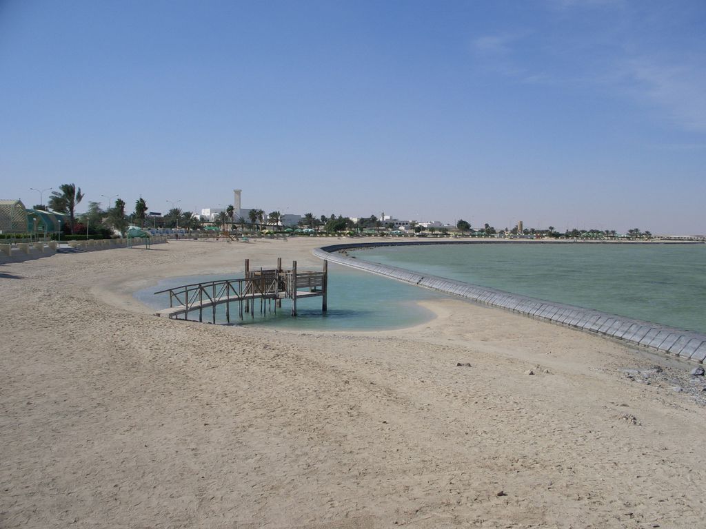 Blick vom Strand von "Al Khor Beach"