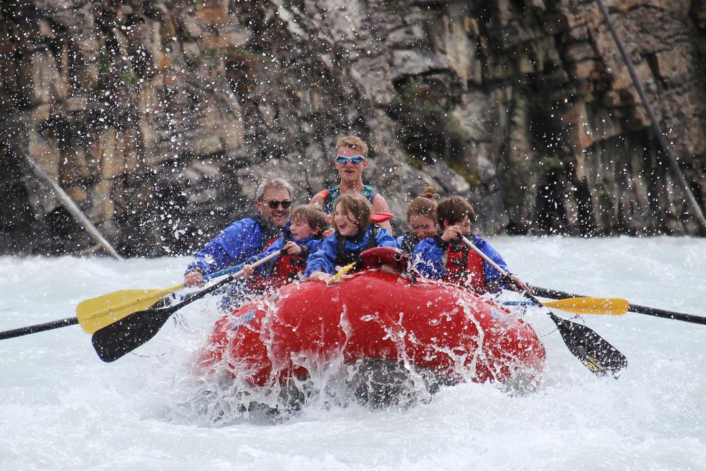 Jasper: Canyon Run Family Whitewater Rafting