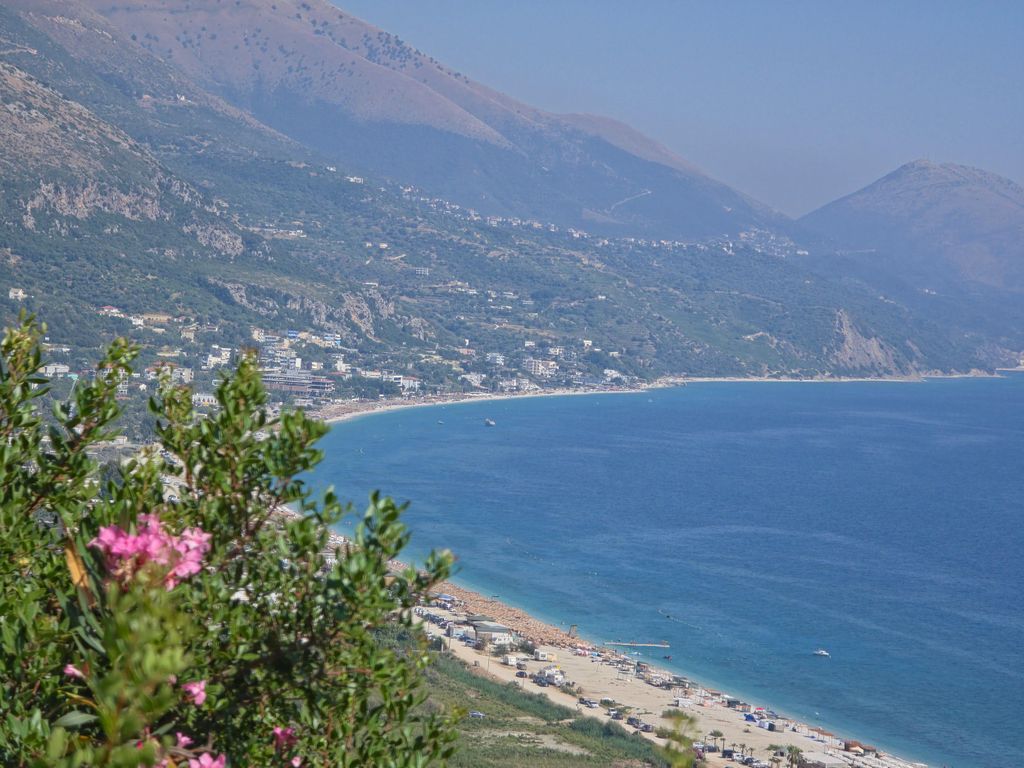 Sarandë: Lukove, Borsh, Porto Palermo und Himare – Tagestour