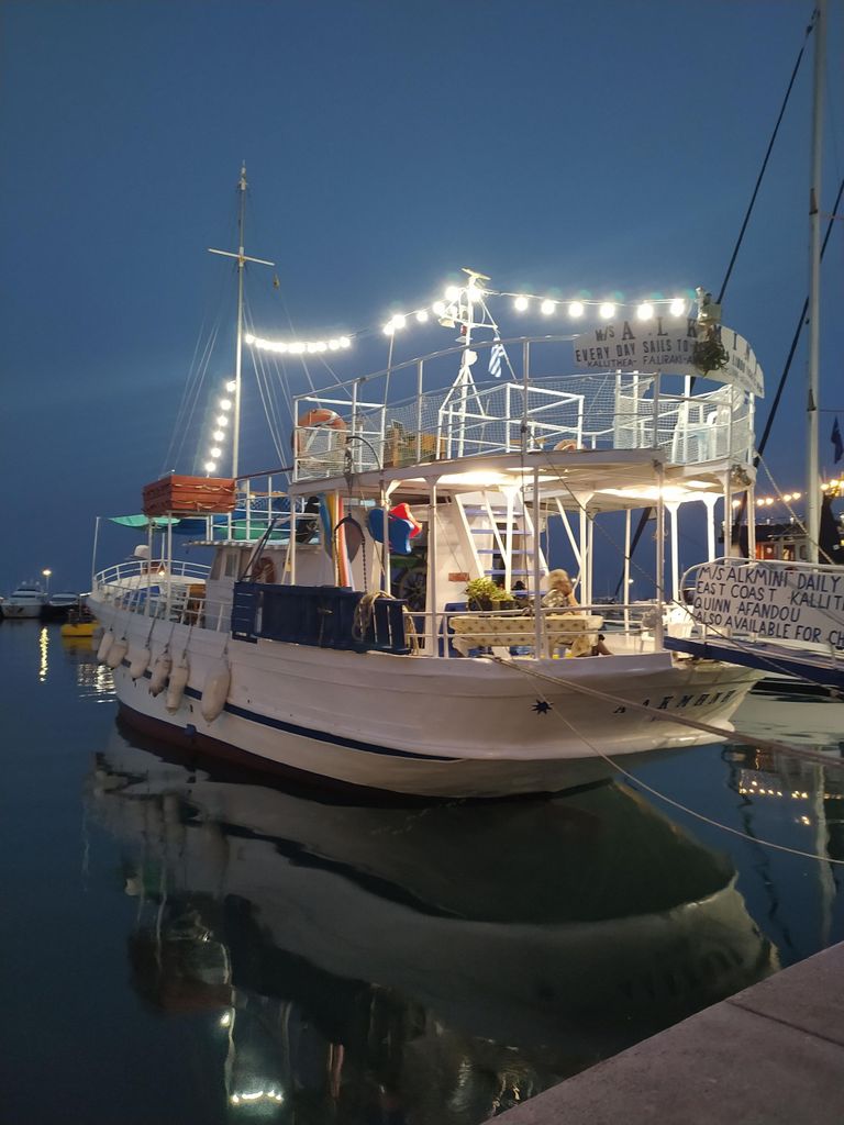 Rhodos: Kreuzfahrt mit kostenlosem Mittagessen und Getränken zum halben Preis