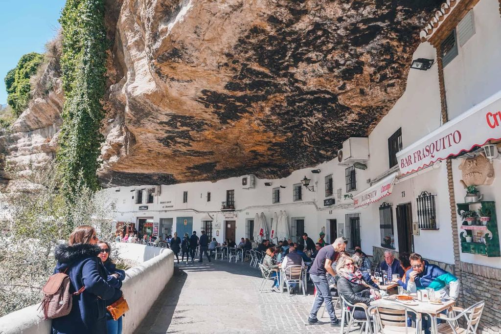 Ab Sevilla: Private Tour durch Ronda und Setenil de Las Bodegas