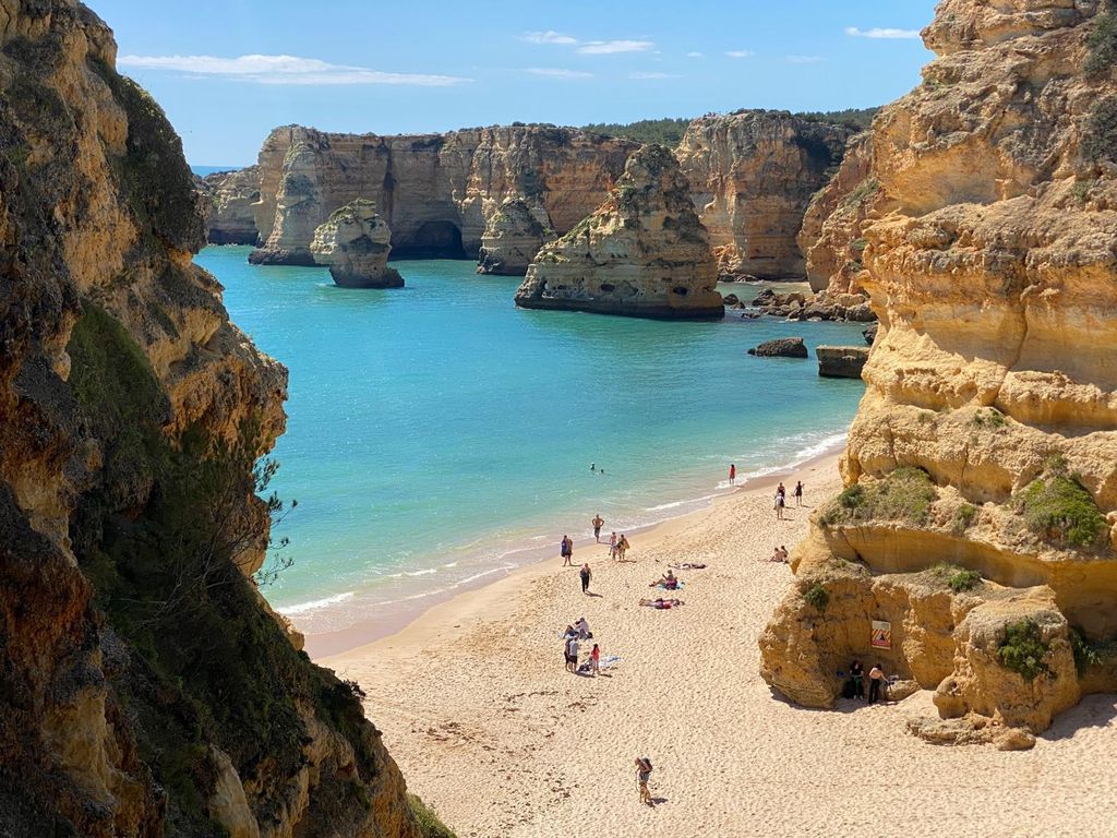 Ab Faro: Tour zur Benagil-Höhle und den sieben hängenden Tälern