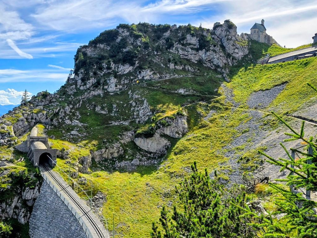 Wanderung zum Wendelstein: Geführte Tour auf einen der schönsten Alpenberge