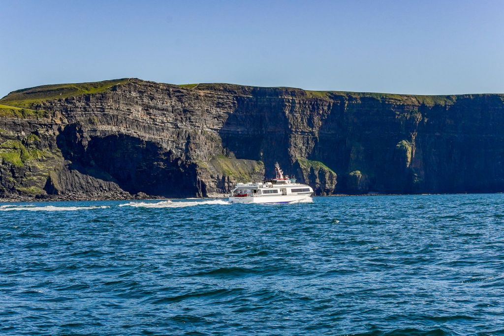 Von Galway aus: Aran Islands & Cliffs of Moher Tagesausflug