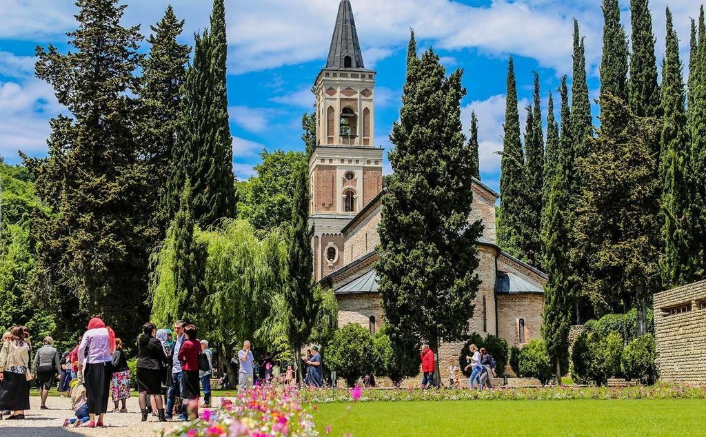 Ab Tiflis: Tour durch die Weinregion Kachetien mit 9 Weinproben