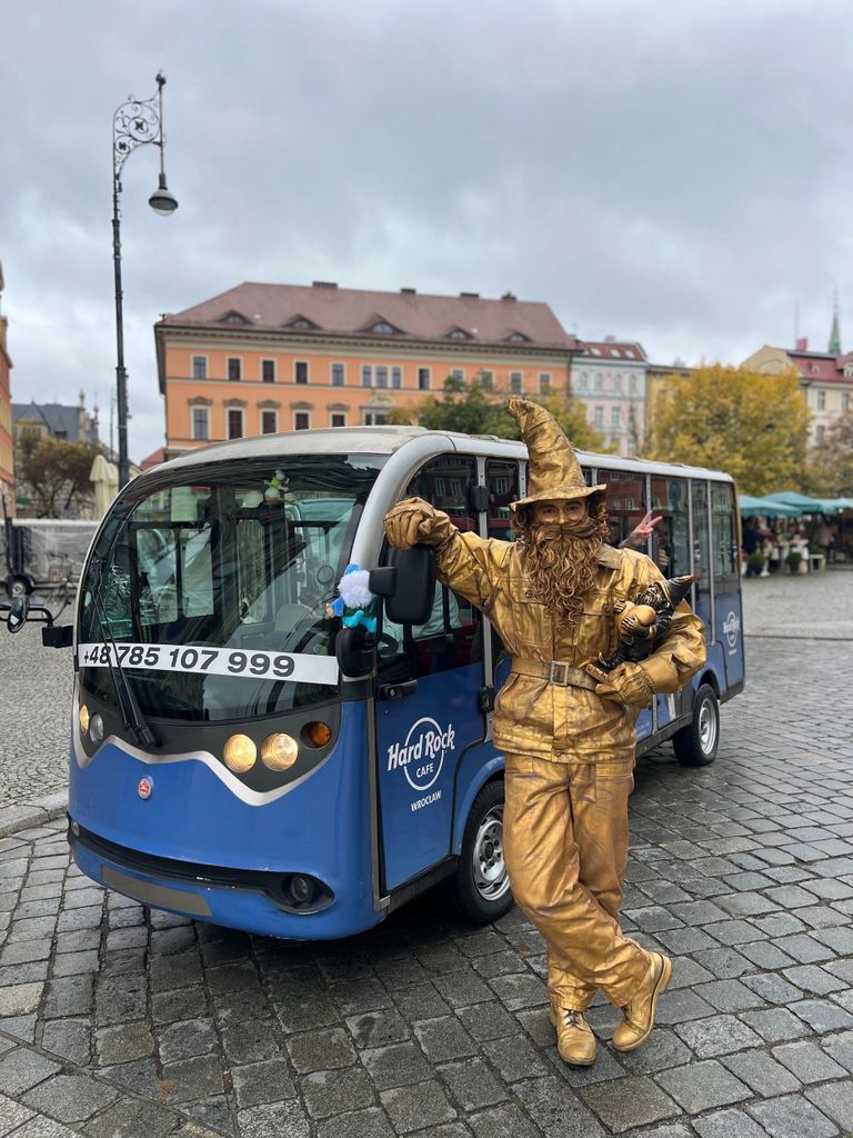 Breslau: Zwerge und Sightseeing mit dem E-Auto