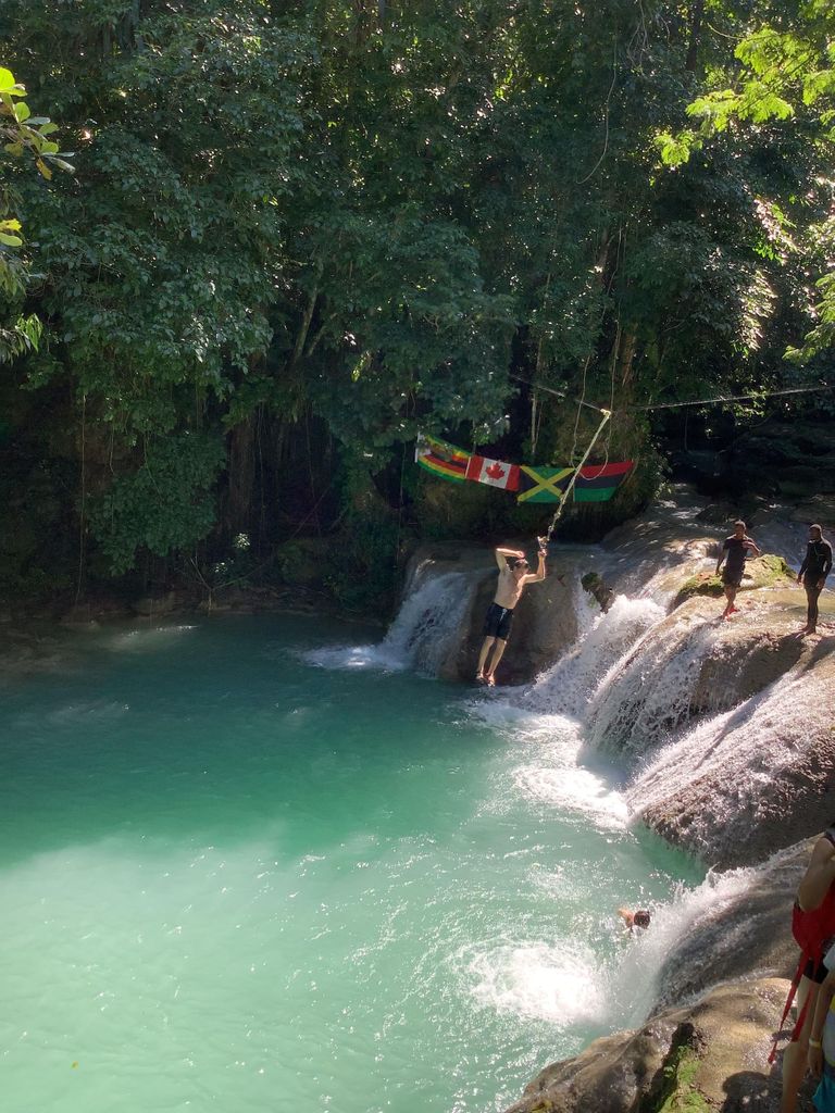 Falmouth: Blue Hole Tour und Jungle River Tubing
