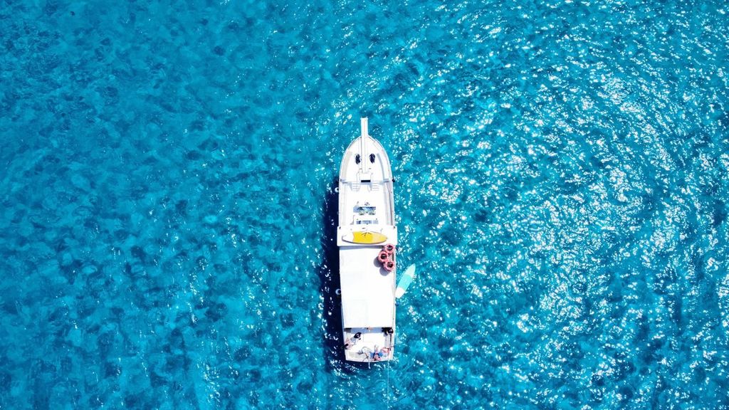 Ab San Antonio: Familien-Bootstour zur Insel Conillera