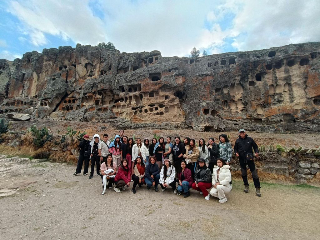 Cajamarca: Tour zur Prä-Inka-Nekropole Otuzco, zum Botanischen Garten und zur Hacienda