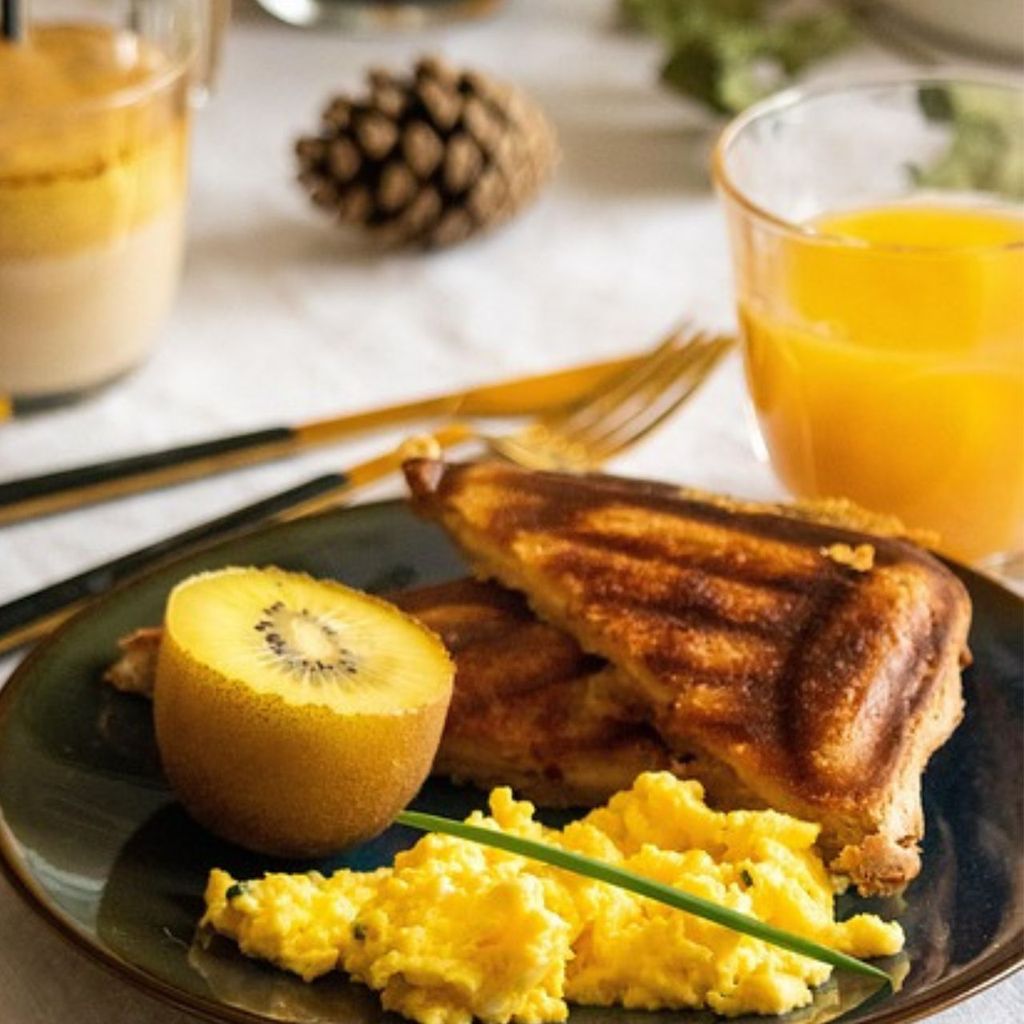 Genieße ein leckeres Frühstück bei einem Winzer in Ottrott im Elsass!