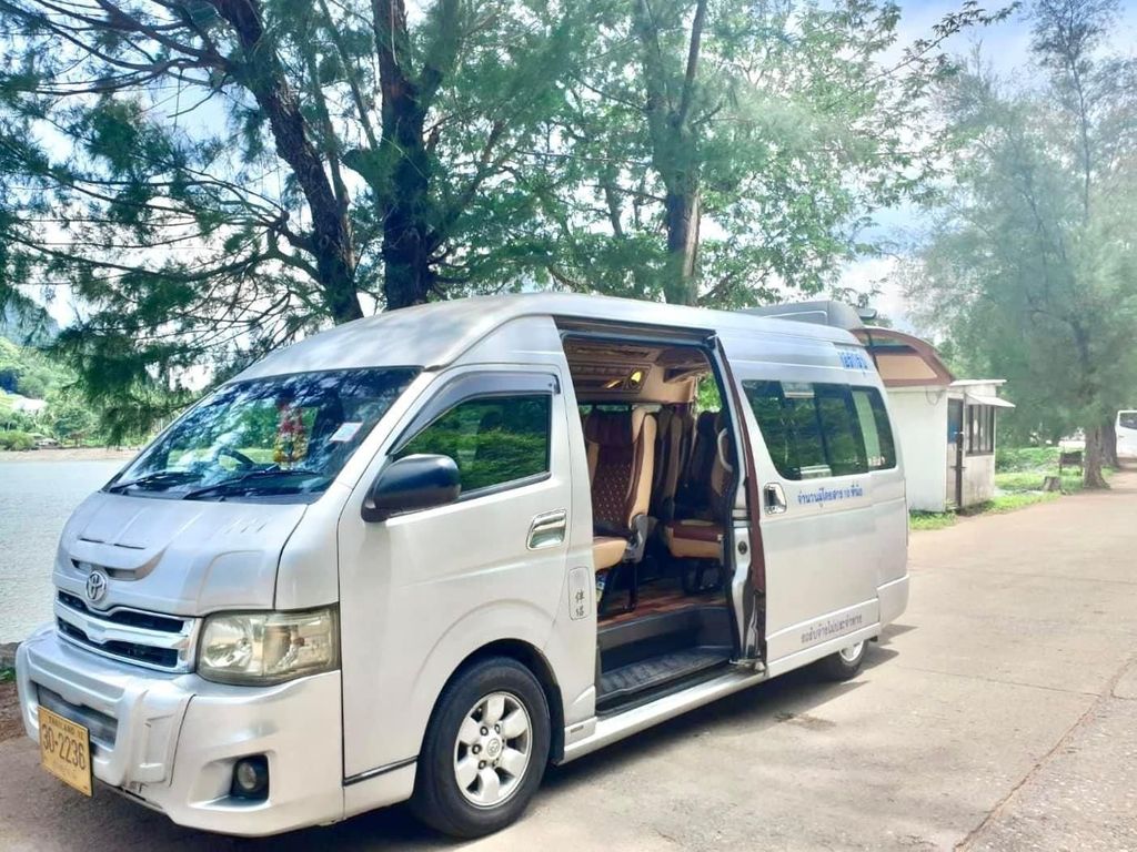Van und Fährentransfer von Phuket nach Koh Phangan