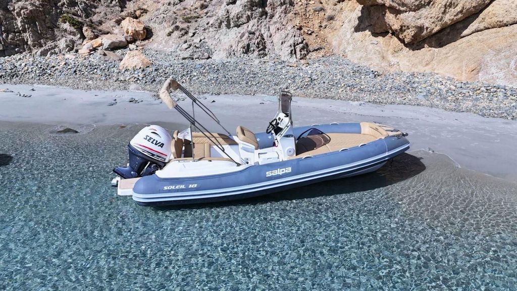 Von Villasimius: 4-stündige private Tour mit dem Beiboot