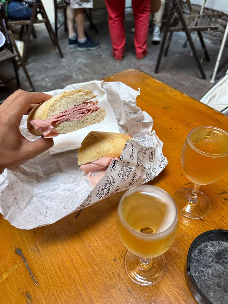 Bologna: Foodtour und Highlights zu Fuß mit einem lokalen Guide