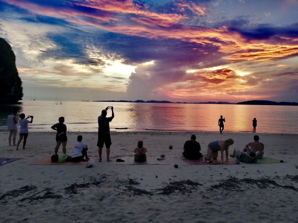 Krabi: 4 Island Tour, Sonnenuntergang+Plankton, Kleingruppentour 12 pax