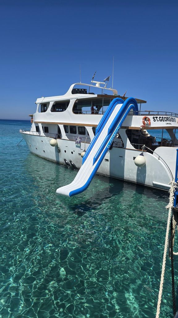 Protaras: Harmony | Luxusboot mit Rutsche und Schildkröten