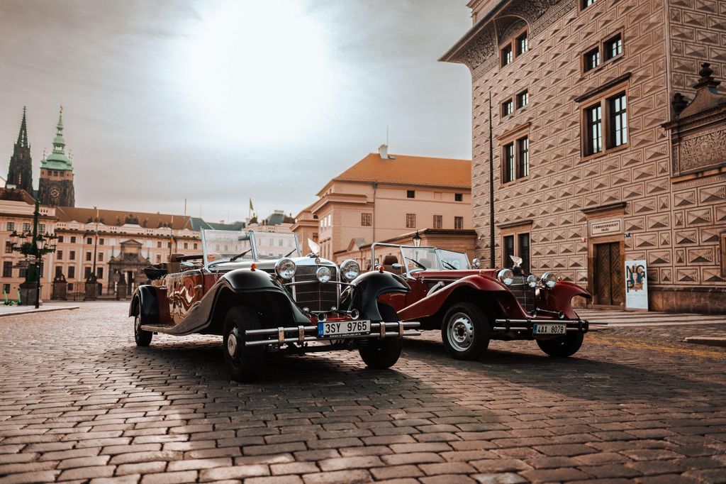 Prag: Private Tour durch die Altstadt mit Oldtimern