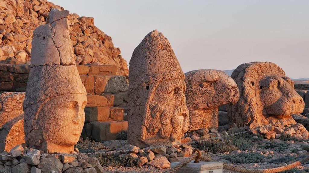 Kappadokien: 3-tägige Tour zum Berg Nemrut, Şanlıurfa und Gaziantep
