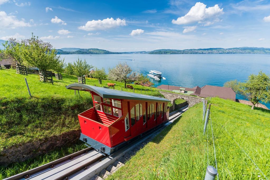 Ab Luzern: Berg Bürgenstock mit Fähre und Standseilbahn