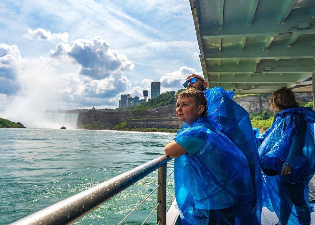 Niagarafälle USA: Cave of the Winds & Maid of the Mist-Fahrt