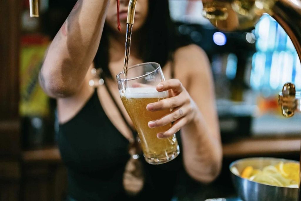 Haarlem: Ludwig's Private Pub Crawl mit VIP-Club-Eintritt