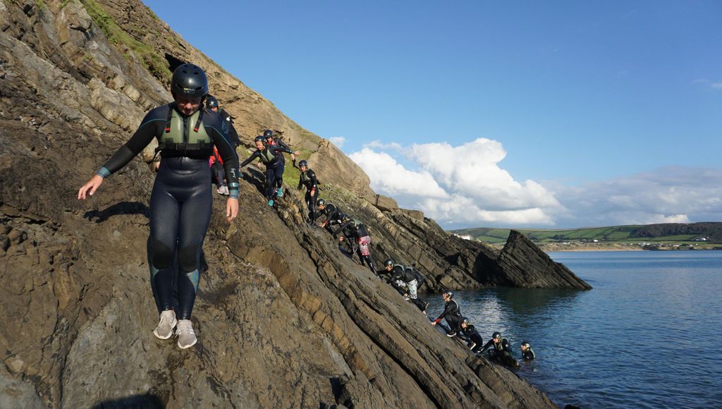 Croyde Coasteering-Abenteuer
