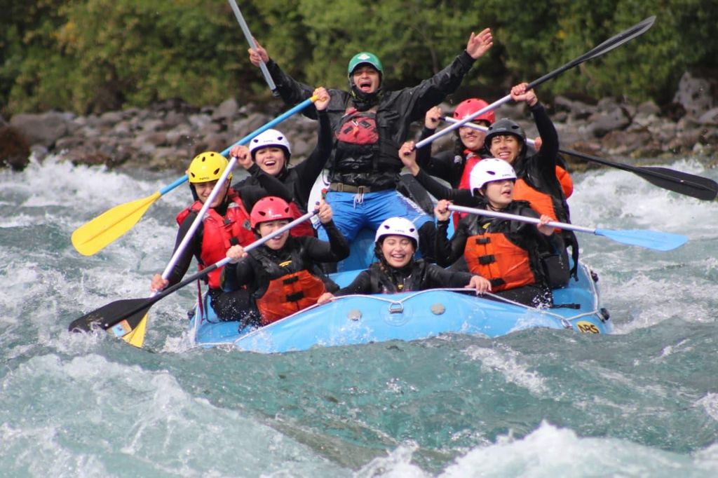 Puerto Varas: Rafting- und Kajaktour auf dem Petrohué mit Snack