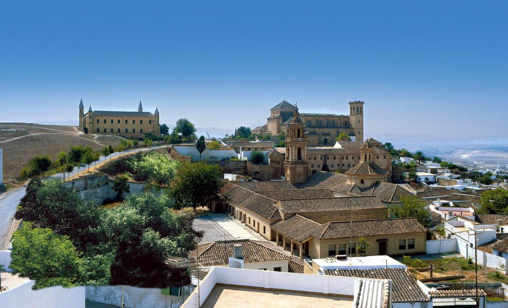 Besuche das monumentale Osuna