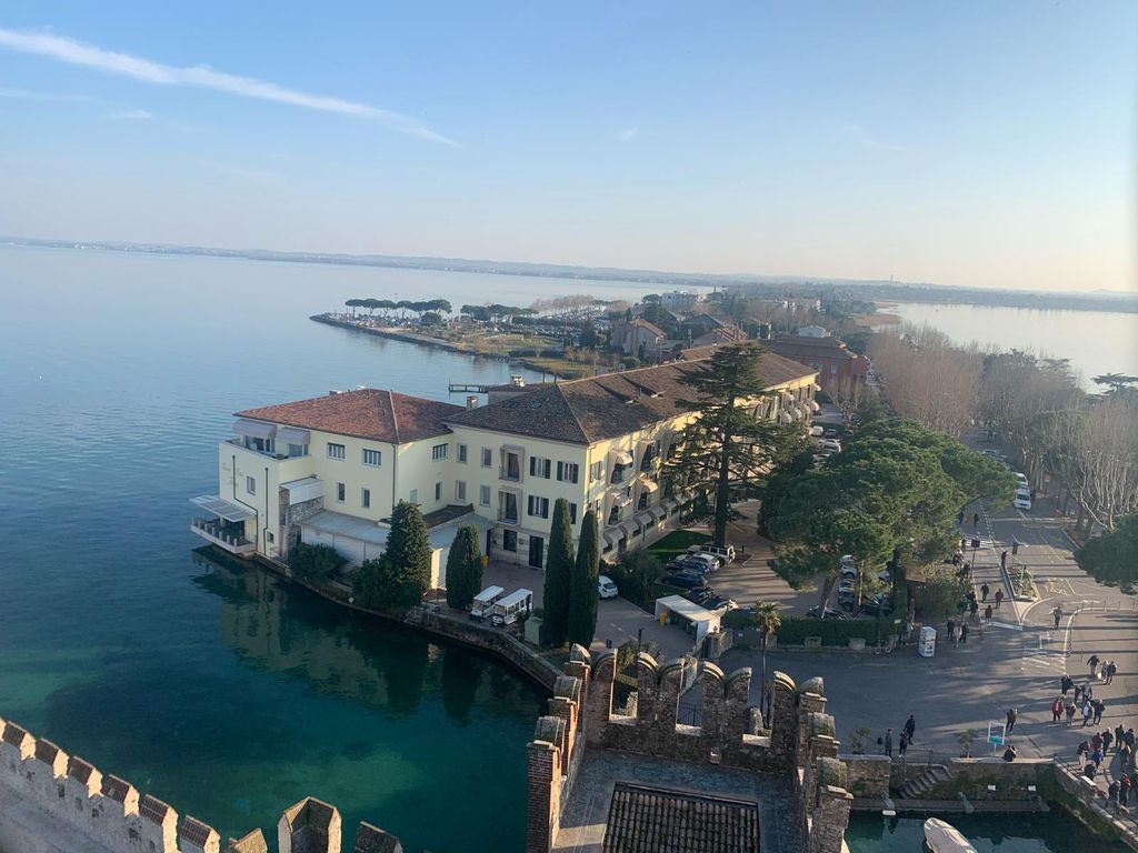 Sirmione: Bustour ab Mailand zur Entdeckung von Verona und dem Gardasee