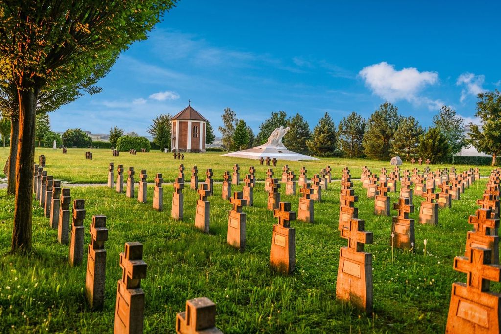Von Wien aus: Private geführte Tour mit dem Auto Gedenkstätte Mauthausen