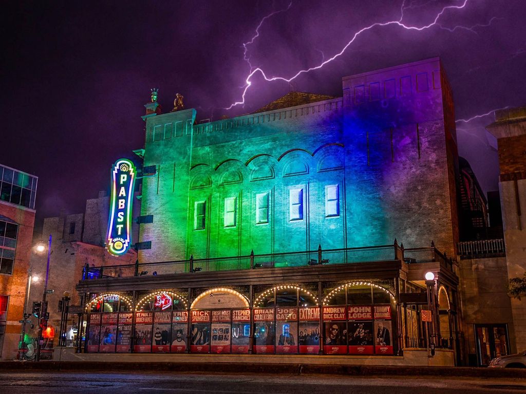 Milwaukee Morbid Mirrorlight Geistertouren