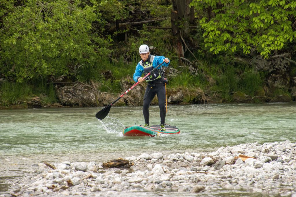 SUP Tour an der Isar in der Nähe von München