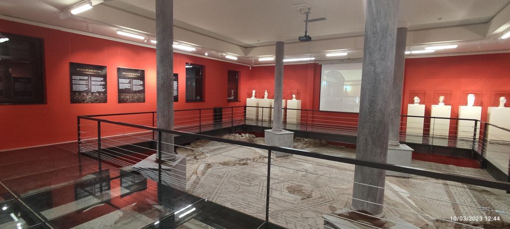 Niš: Römische, osmanische, nationalsozialistische und sozialistische Geschichte an einem Tag