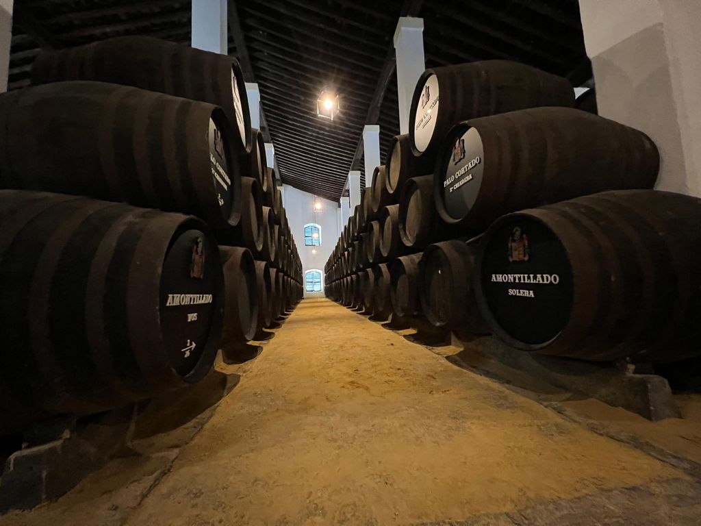 Jerez: Geführte Tour durch die Weinkellerei mit Weinverkostung