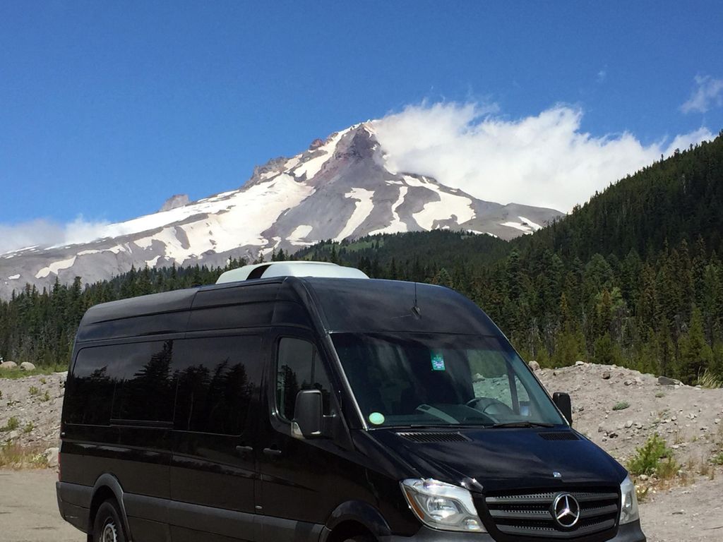 Portland: Ganztagestour zu den Mount Hood Wein- und Wasserfällen