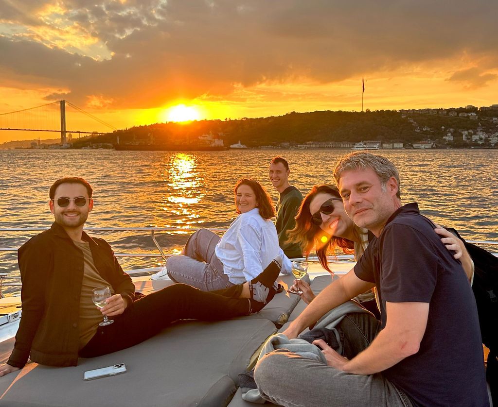 Istanbul: Kleingruppentour mit unbegrenzter Weinauswahl