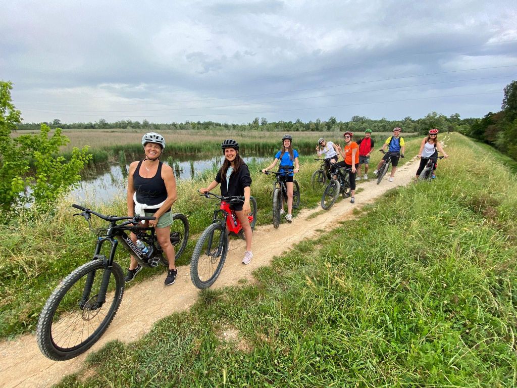Die Kunststadt "Pietrasanta" - Apuanische Alpen & Meer: E-Bike Tour