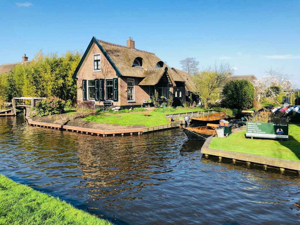 Amsterdam: Erkunde Giethoorn auf einer private Tour mit Fahrer
