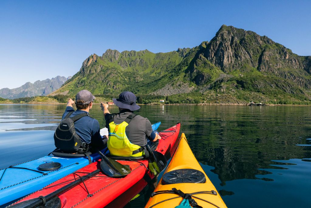 Von Svolvær: Geführte Kajaktour auf den Lofoten