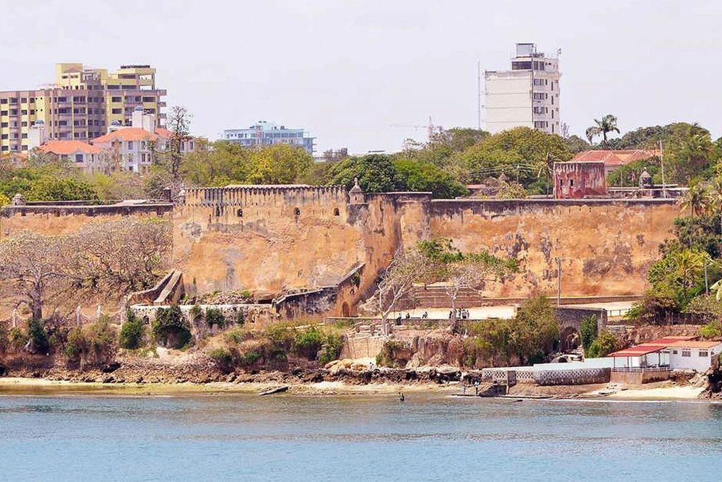 Mombasa: Discovery Day Tour und Haller Park