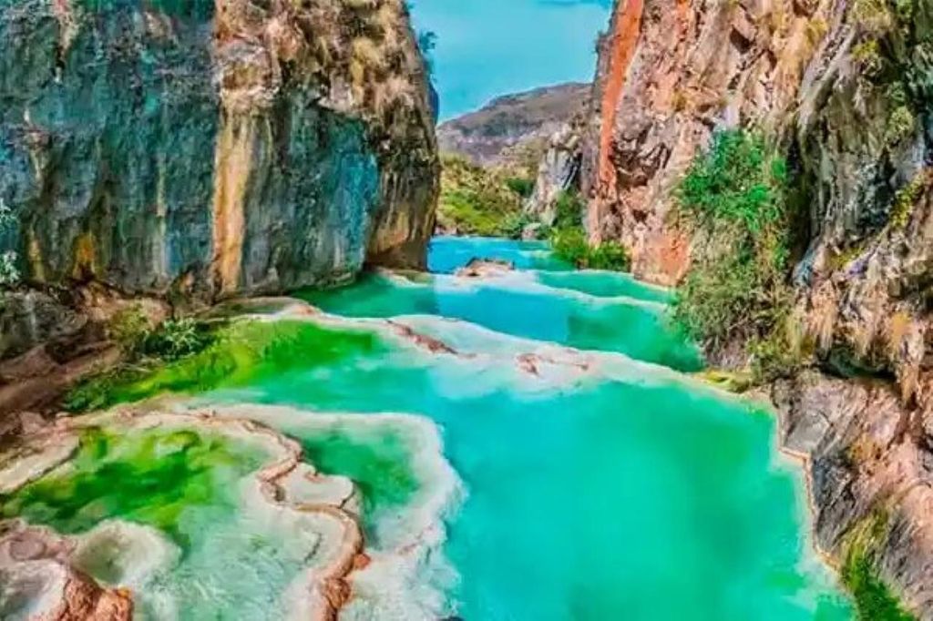 Ayacucho: Besuch in Millpu Aguas Turquesas