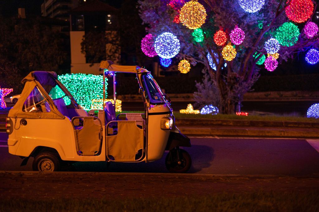 Funchal - Weihnachtslichter mit dem TukTuk (1h)