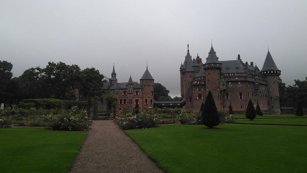 Von Amsterdam aus: Muiderslot und De Haar Castle Tour