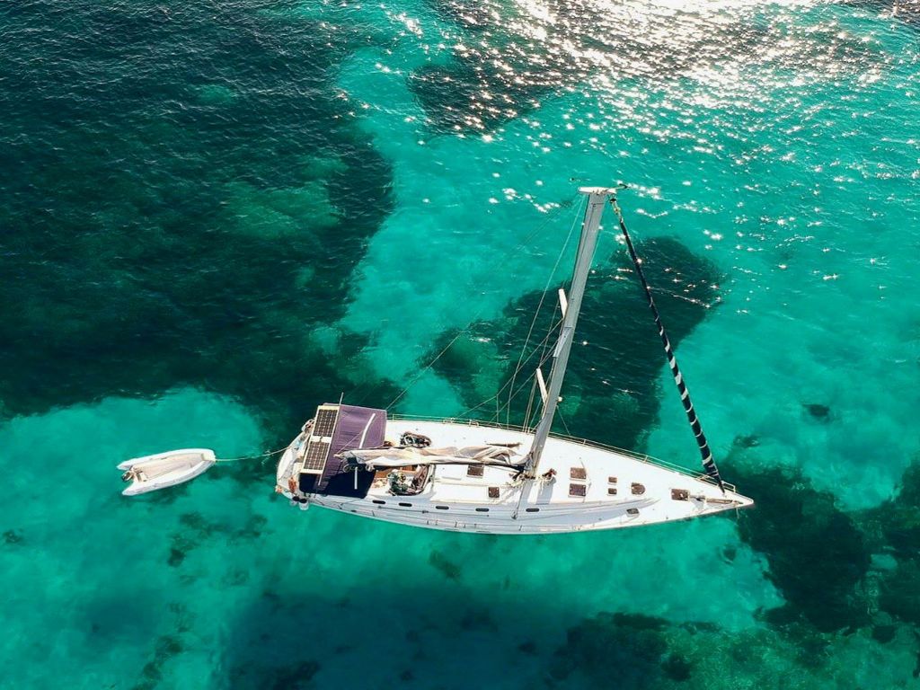 La Maddalena: Ganztägiger Segeltörn