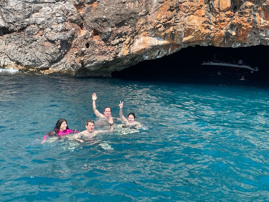 Kotor: Bootstour mit Schwimmen in der Blauen Höhle und U-Boot-Basis